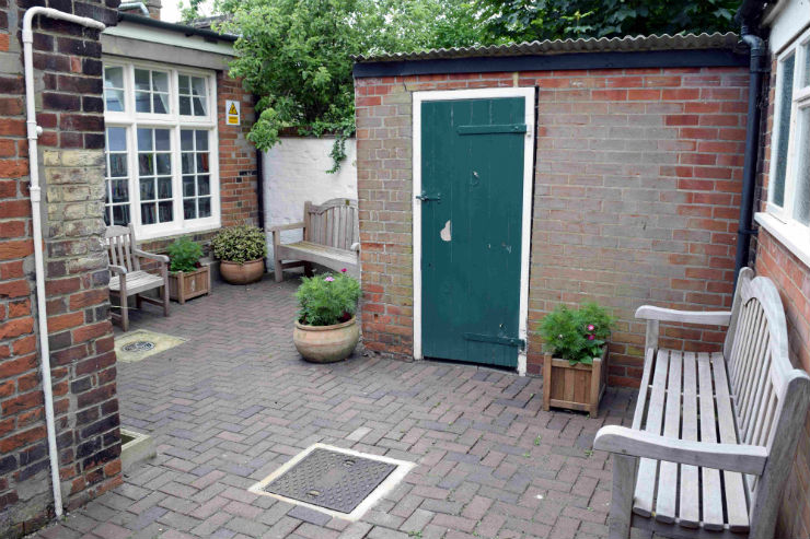 Leiston Library garden